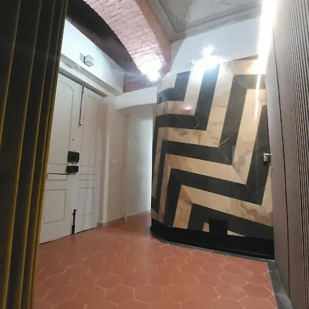 Artdeco 3*