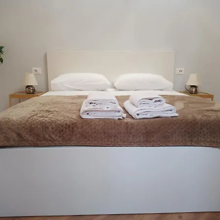 Artdeco Guest house 3*
